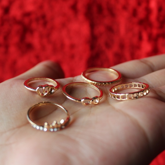 Unique Gold Rings - Picture 4 of 8